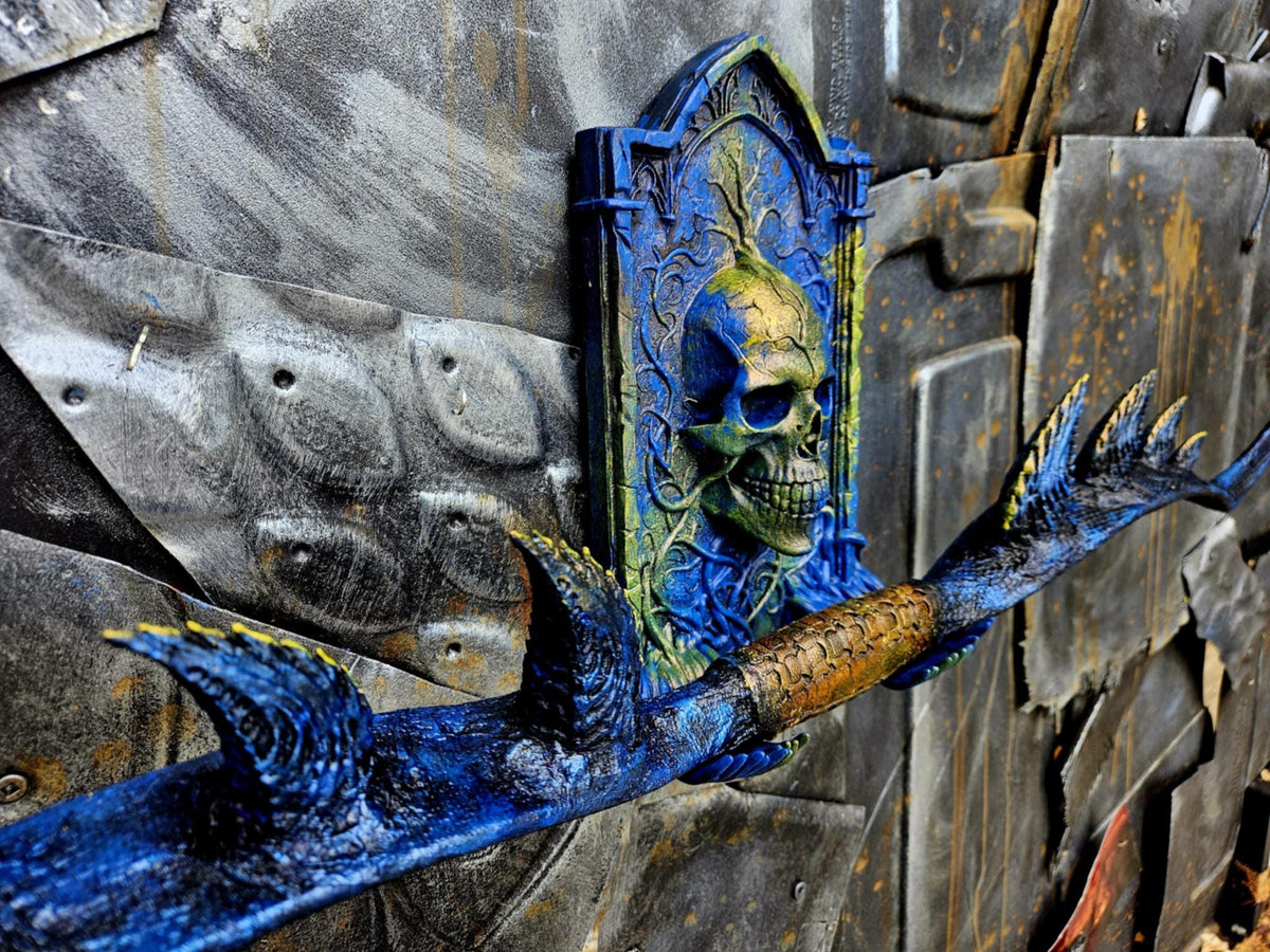 Hopes End Gothic Skull Wall Mount – Archery Bow Holder