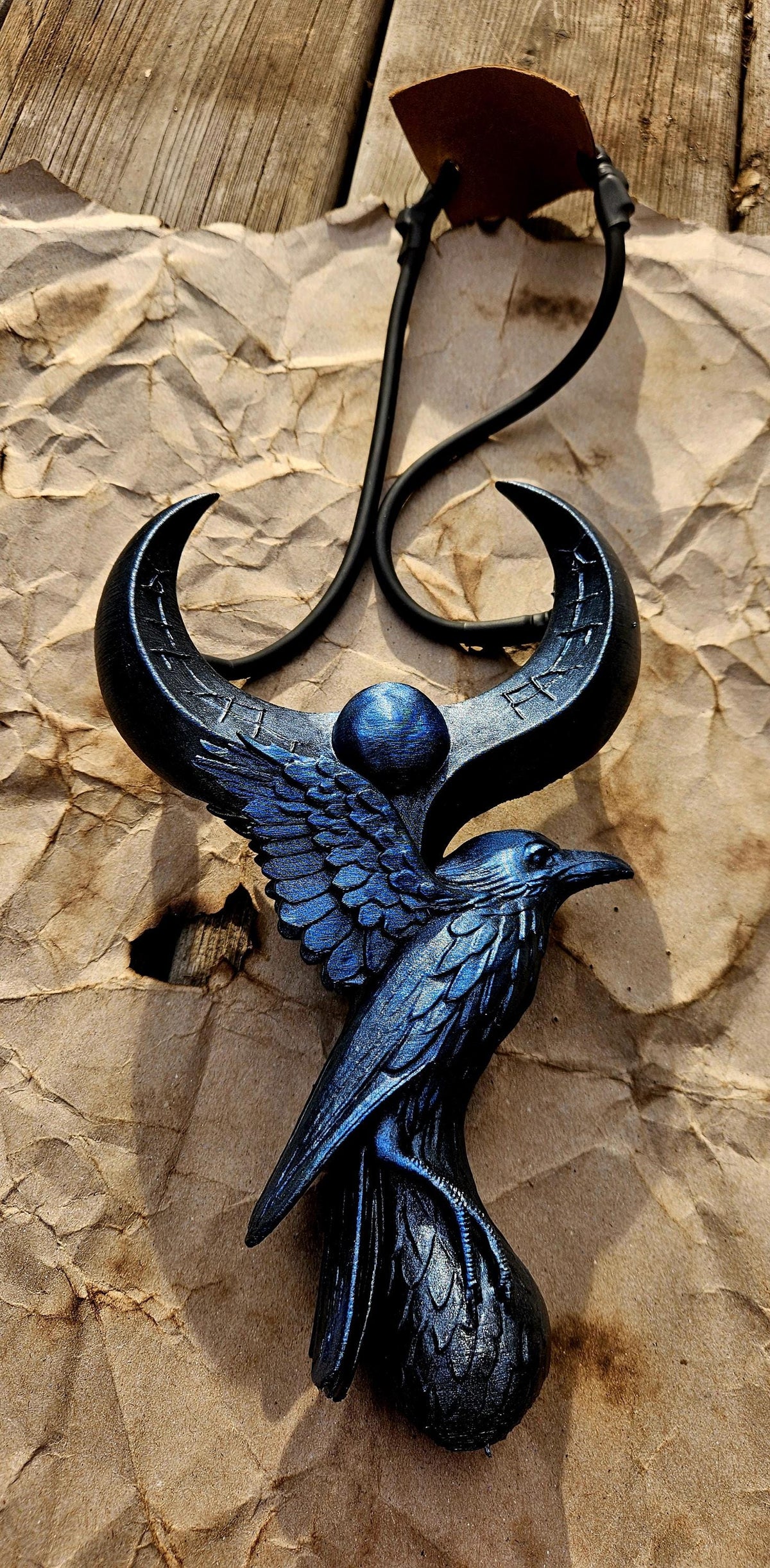 Raven Slingshot: Gothic Crow Design - Functional Fantasy Relic
