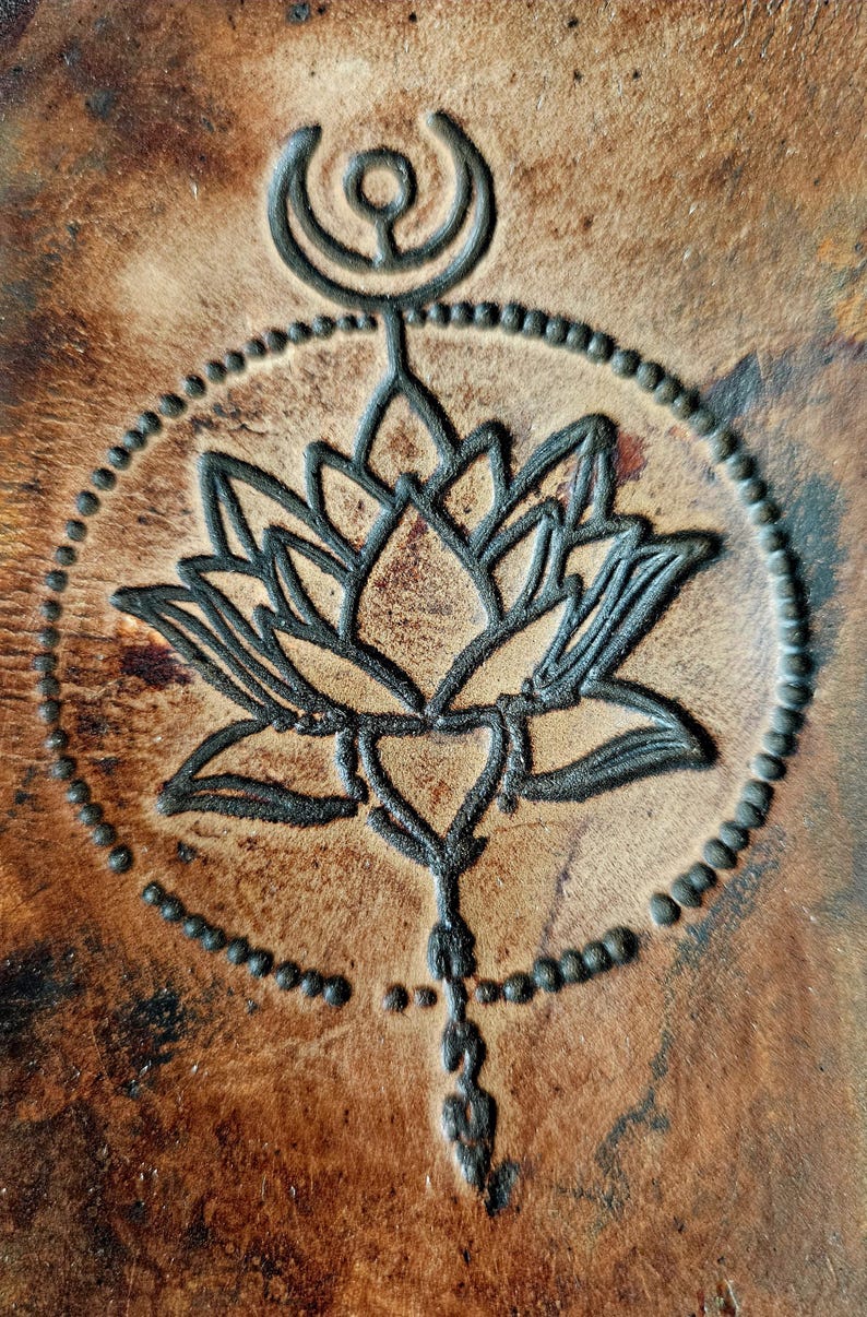 Triple Goddess Moon & Lotus Leather Stamp – Mystical Alchemy Celestial Embosser – Sacred Geometry Hecate Knot Punch – Professional Tool