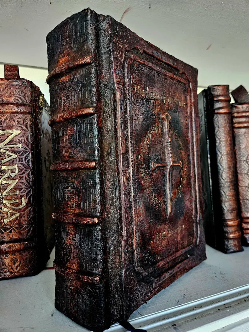 Lord of the Rings: The King’s Edition | Hand-Bound Leather Illustrated Deluxe Artifact