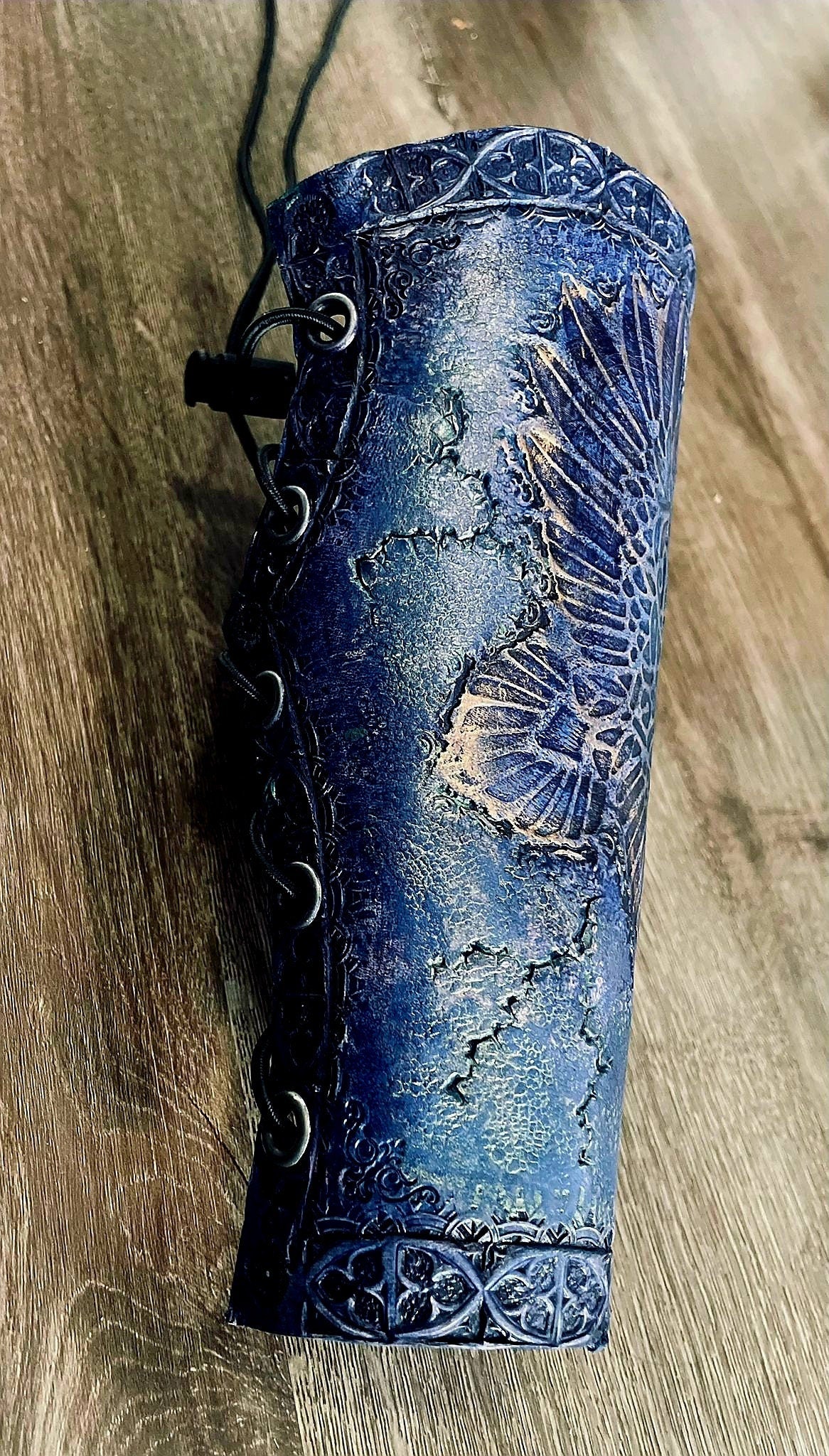Raven arm Guard