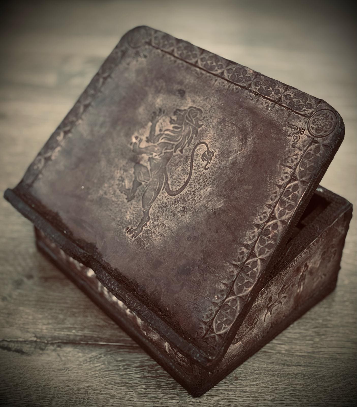 Narnia Book Stand | Dark Cherry | Leather Display & Reading Stand
