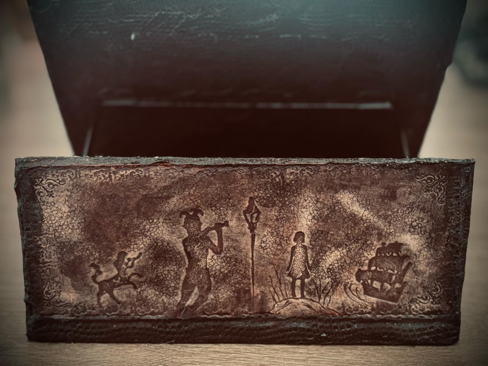Narnia Book Stand | Dark Cherry | Leather Display & Reading Stand