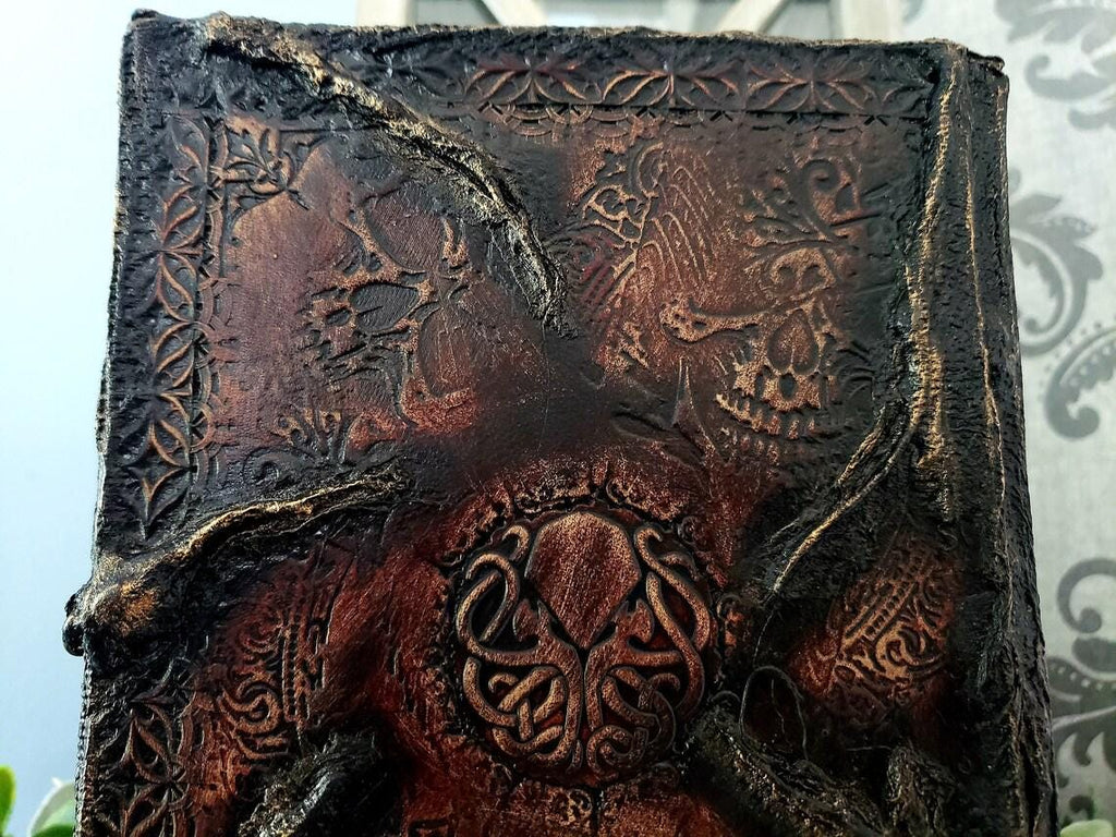 Skull Leather Stamp – Embossing Tool for Leathercraft, Ceramics, Soap Making
