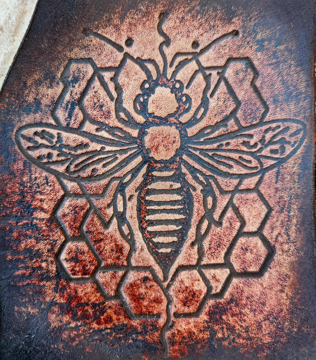 Artisan Bee Leather Stamp – Nature Emblem for Leather, Clay & Soap