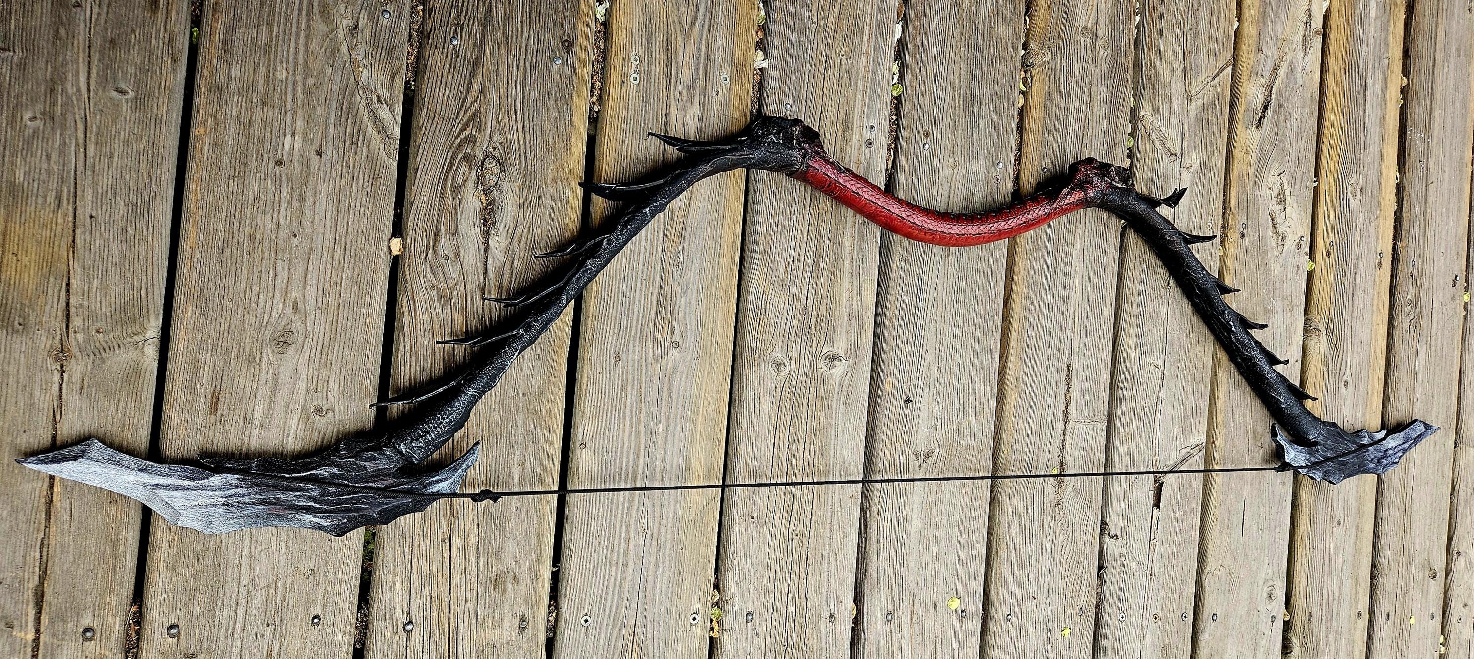 Spine Strike – Fully Functional Fantasy Recurve Bow (15–50 lb) | Handcrafted Gothic Dragonbone Bow with Optional Wall Mount