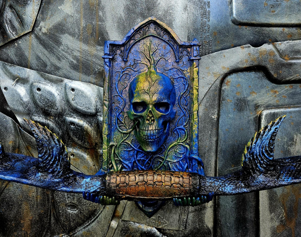 Hopes End Gothic Skull Wall Mount – Archery Bow Holder