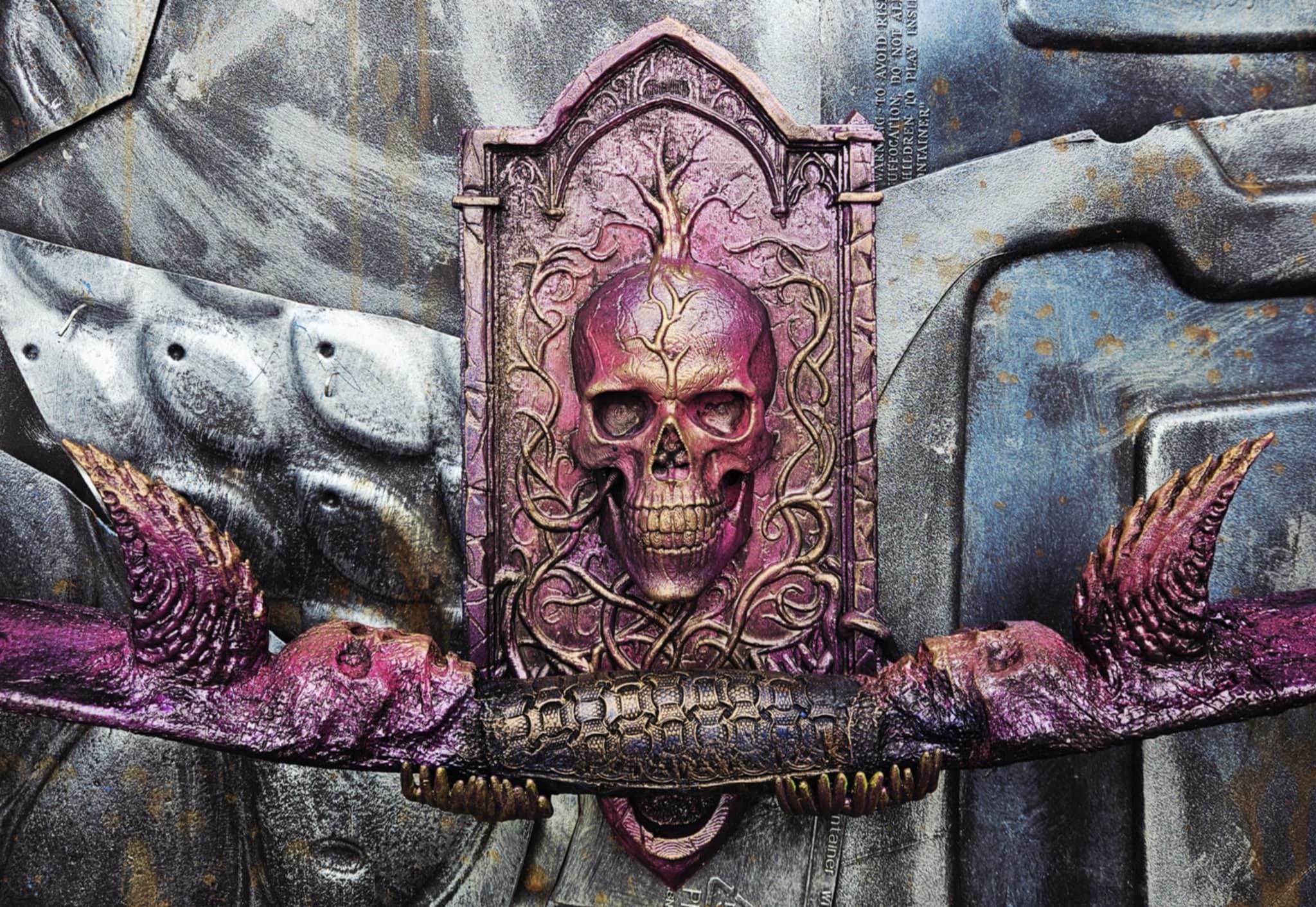 Hopes End Gothic Skull Wall Mount – Archery Bow Holder