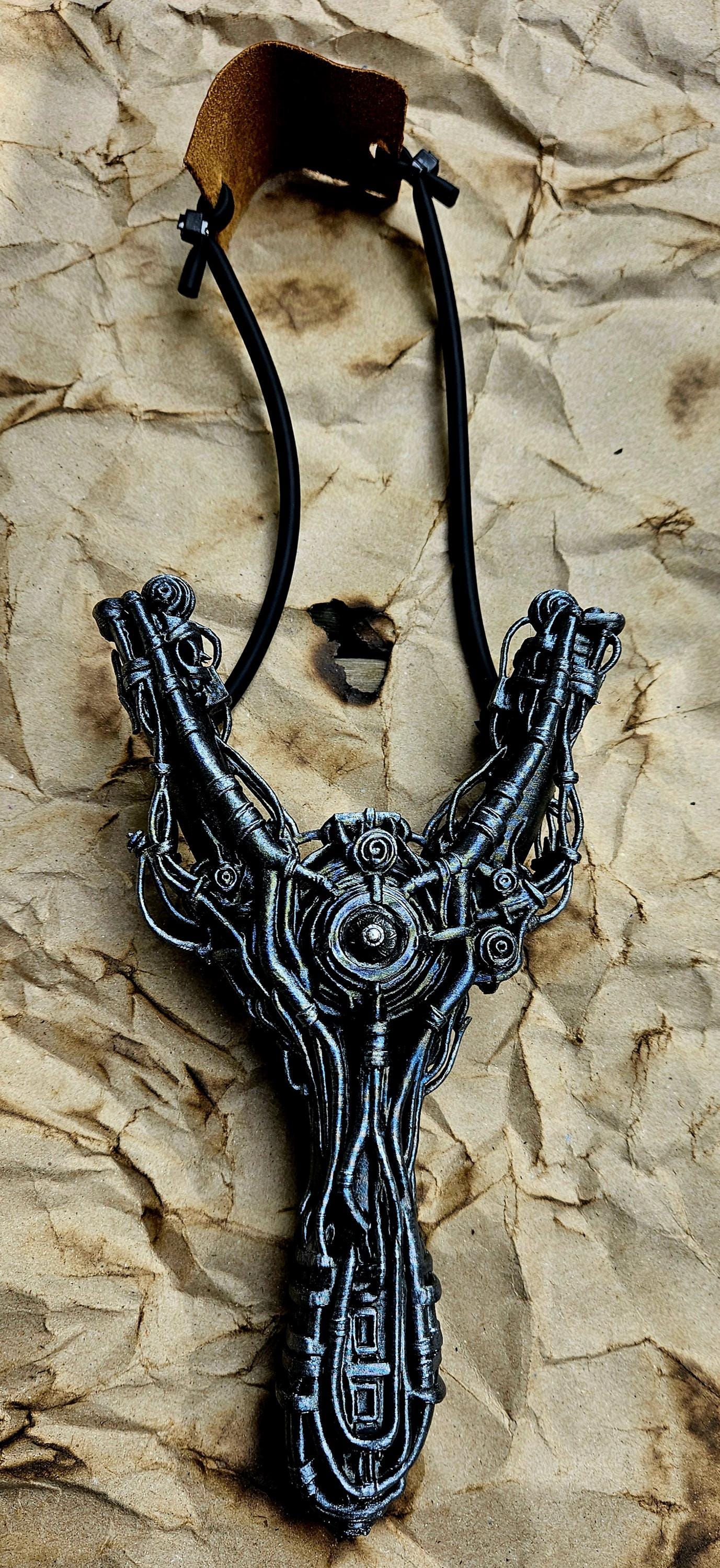 Mech Fang Slingshot – Fully Functional Biomechanical Sling | Cyberpunk Survival Slingshot | Gothic Tech Relic Catapult