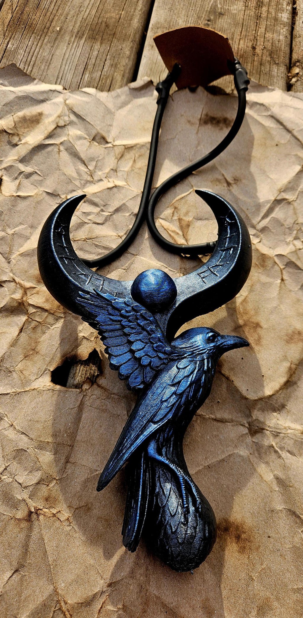Raven Slingshot: Gothic Crow Design - Functional Fantasy Relic