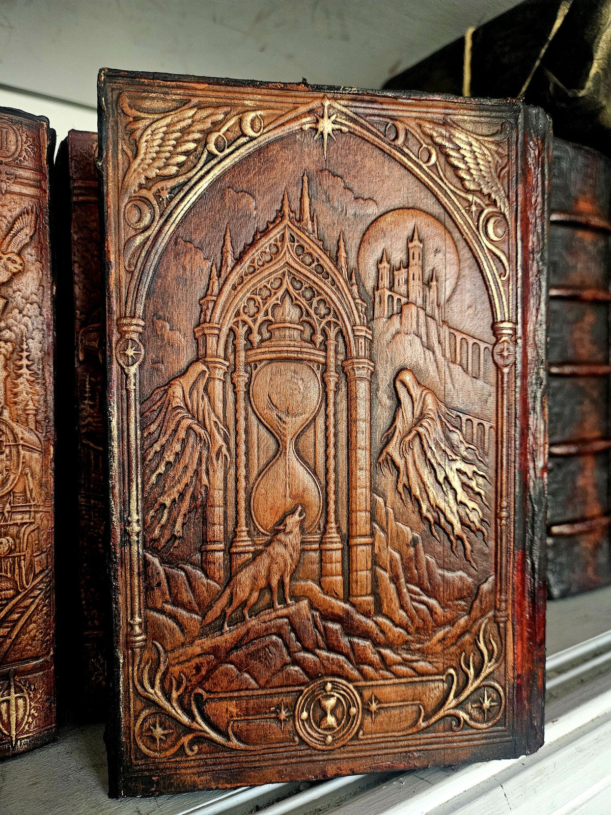 Hourglass rear — original supplied photograph, binding example