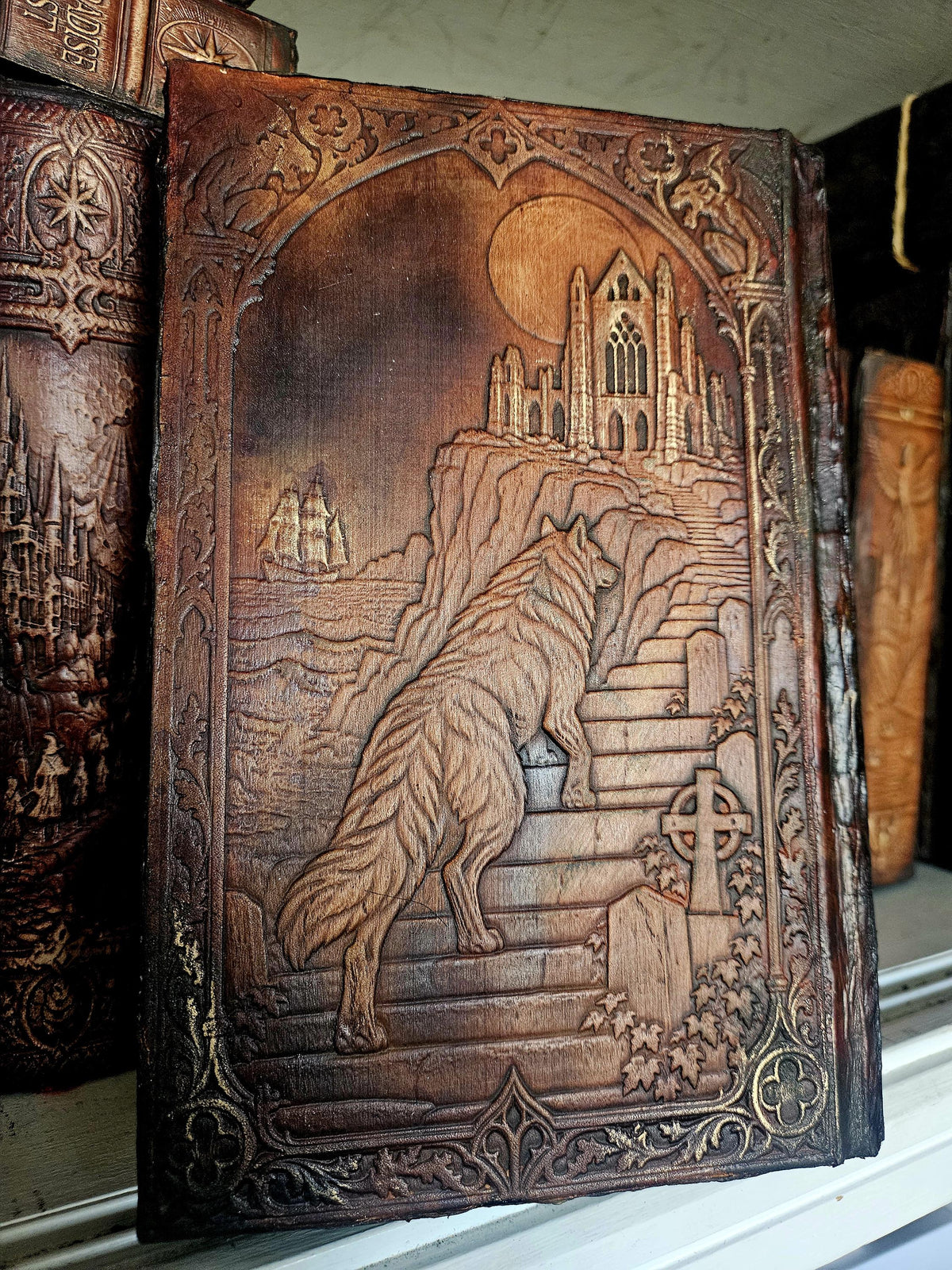 Brown Dracula wolf rear cover — authentic supplied binding photograph