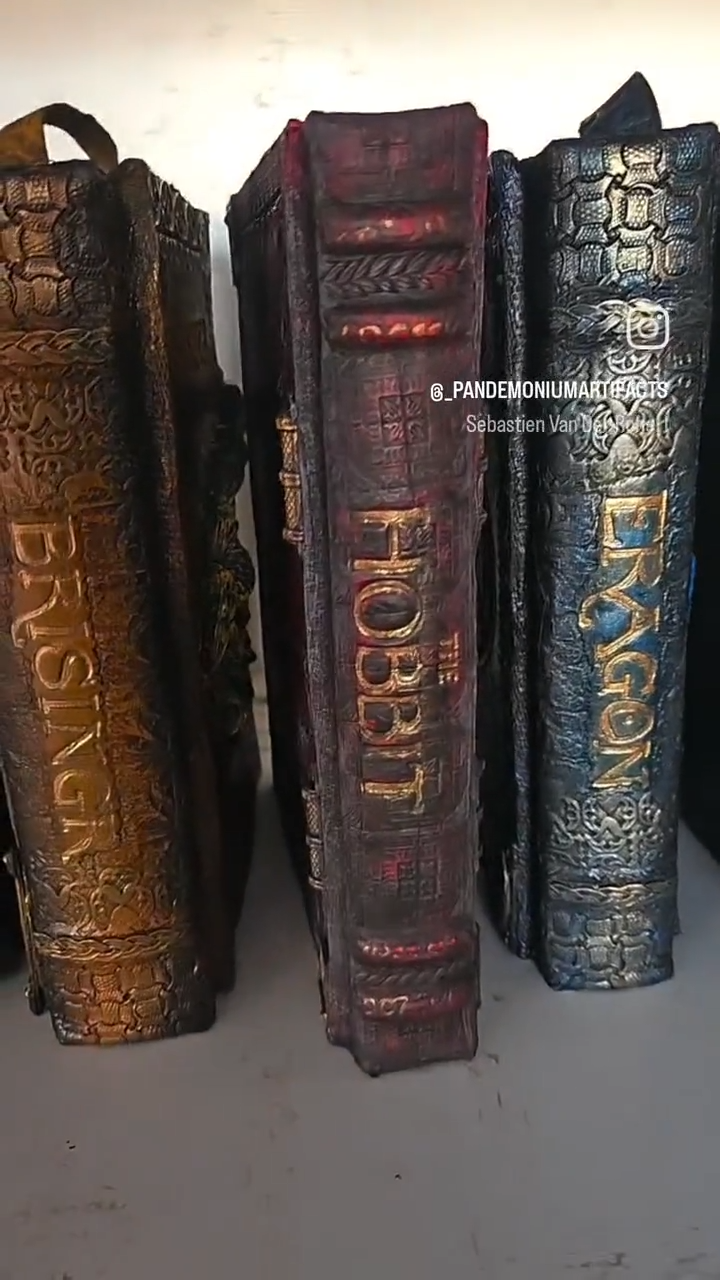 The Hobbit Leatherbound Book | Custom Deluxe Collector's Edition | Smaug Vault Relic - 3rd Anniversary Leather Gift